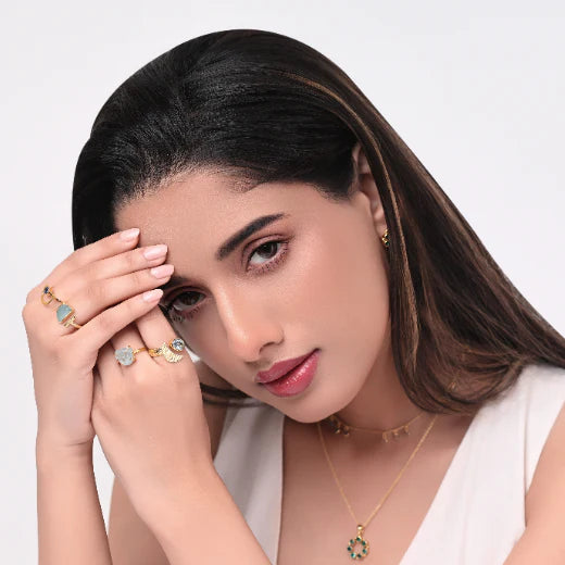 The Art of Accessorising: Combining Pieces for a Unique Look