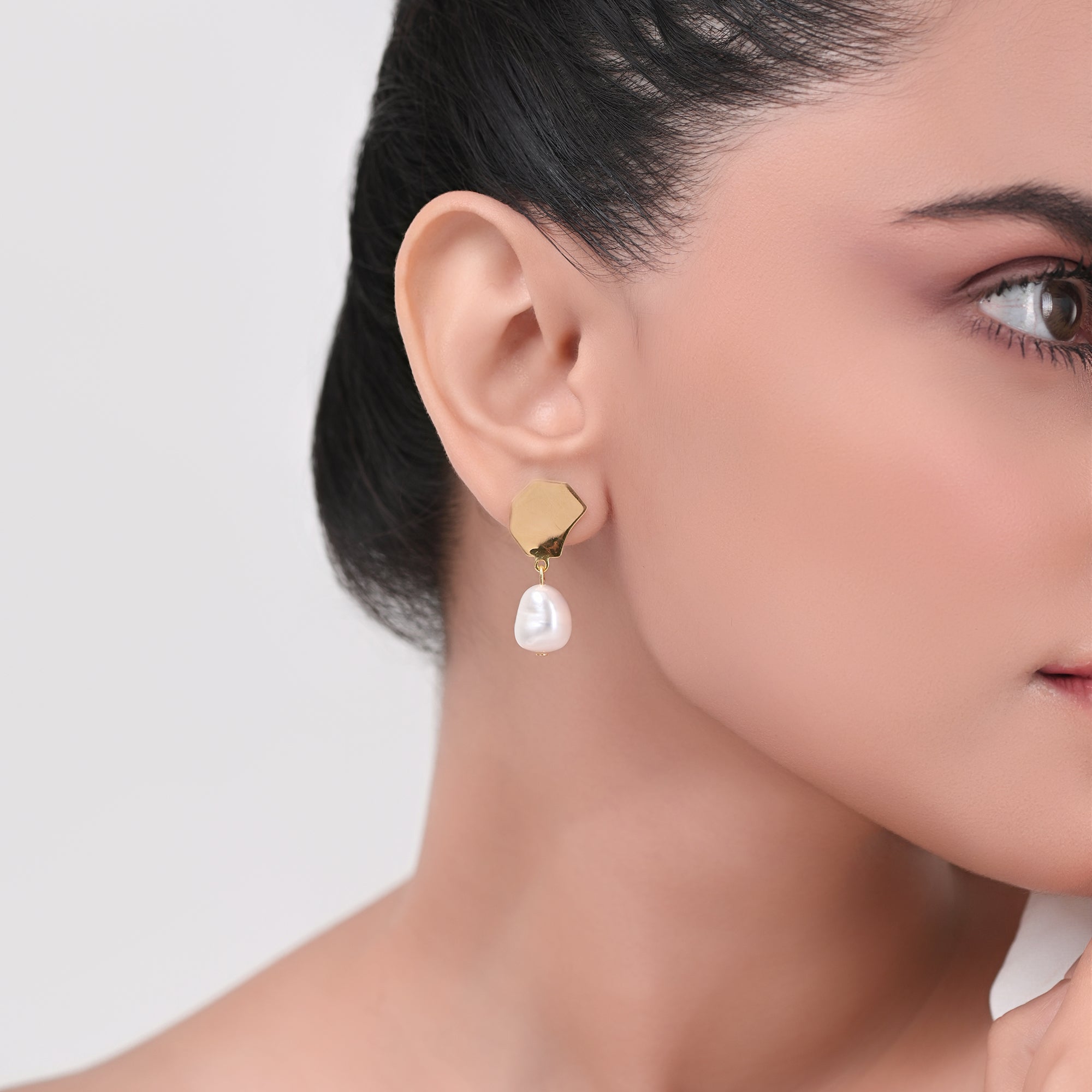 The Maison Pearl Drops