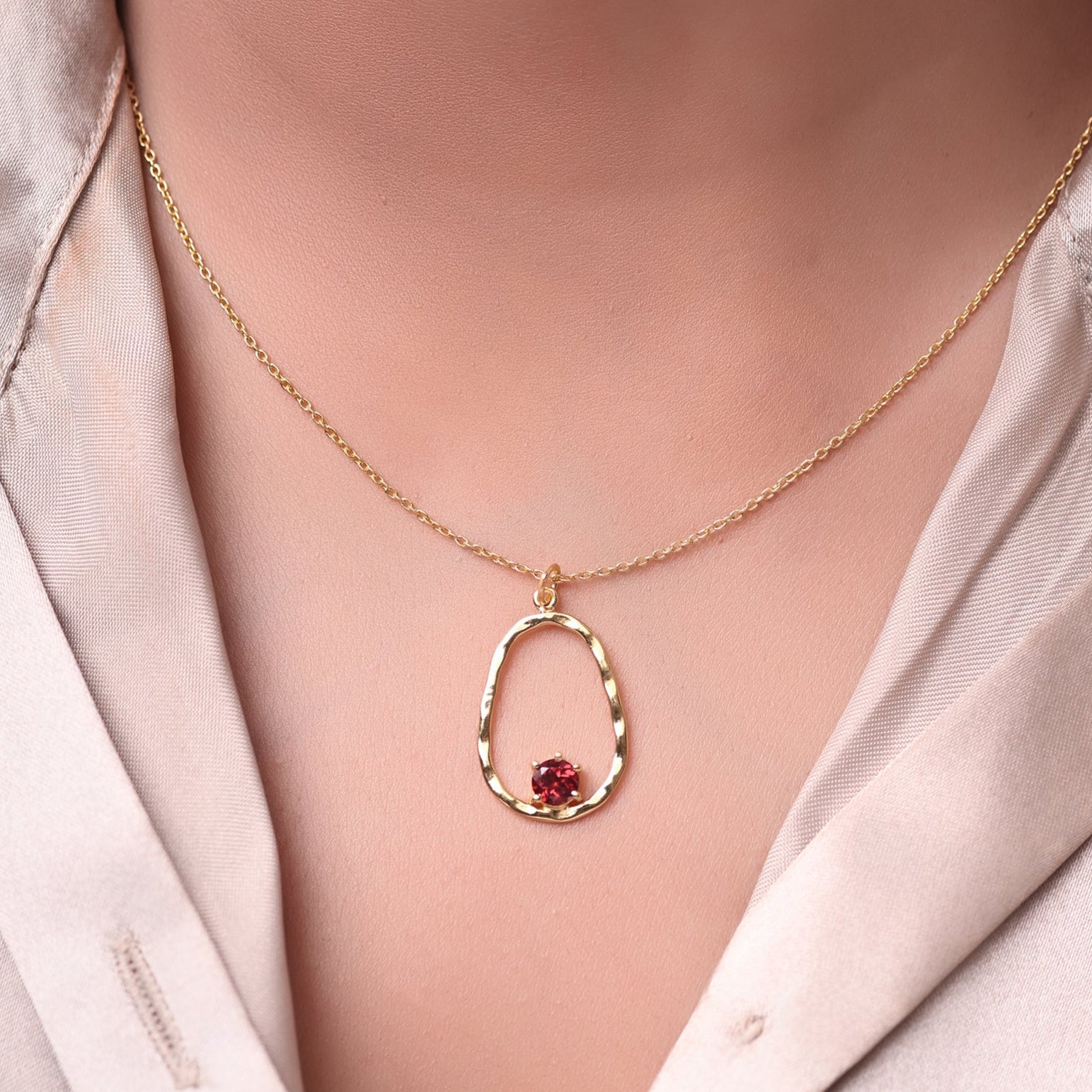 The Roselle Pendant