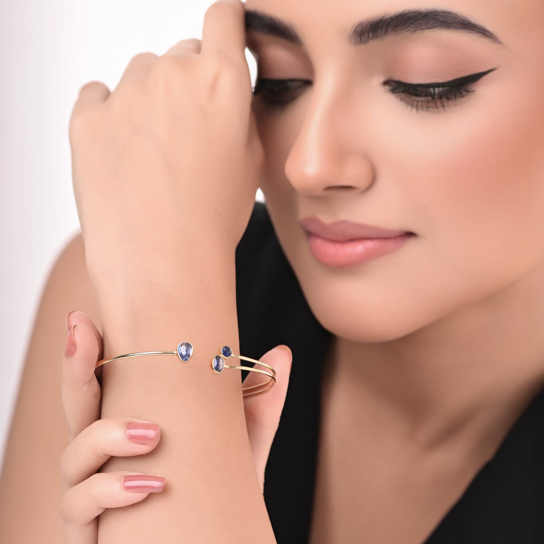 The Abyss Glimer Bracelet