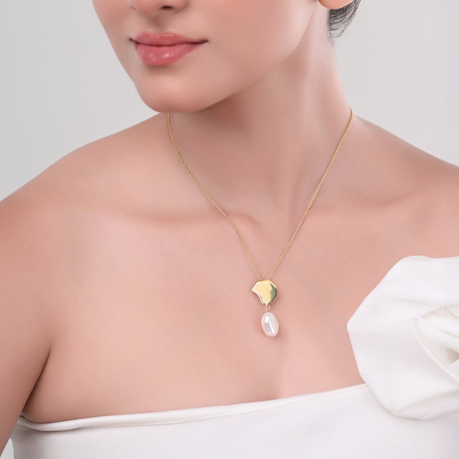 The Maison Pearl Pendant