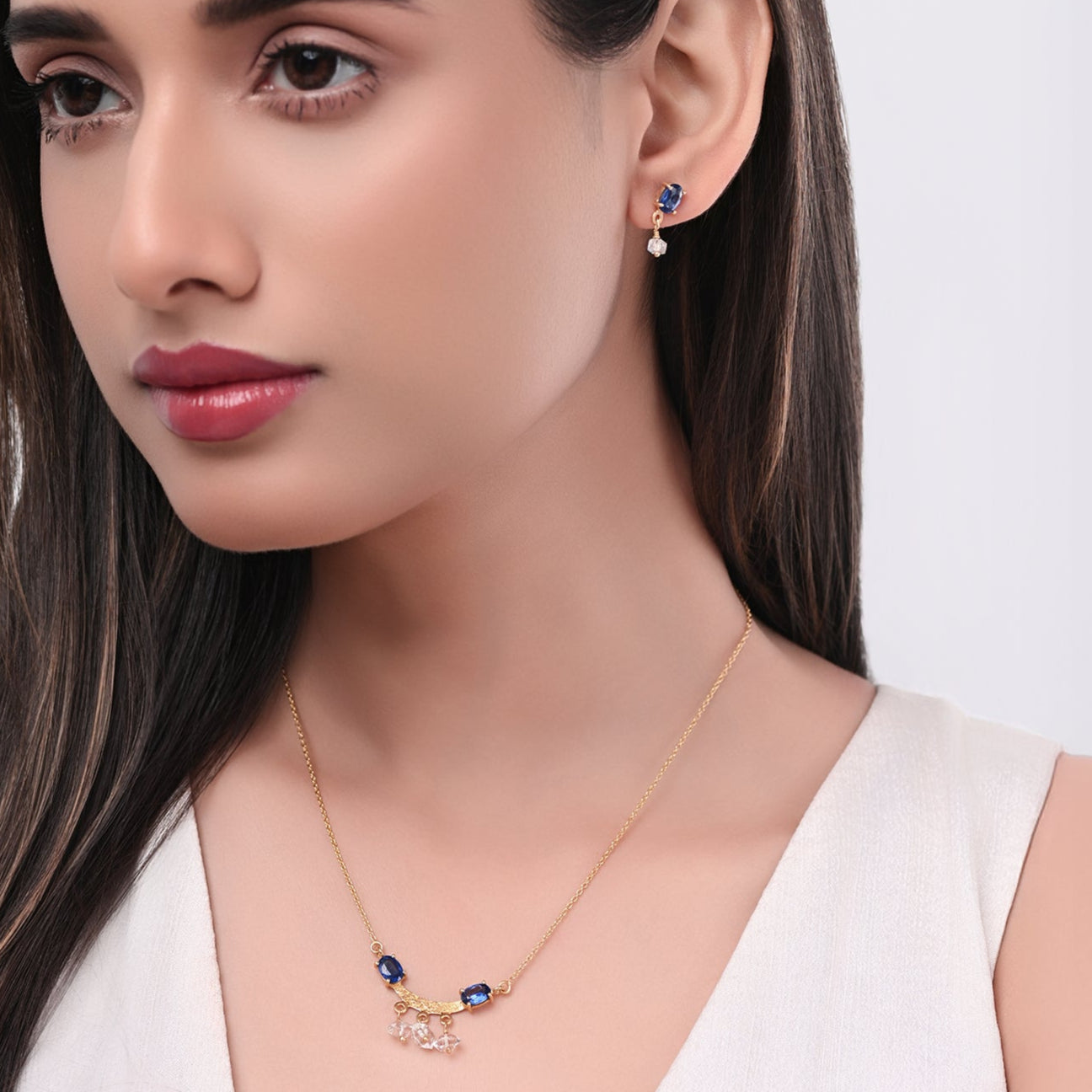 The Blue Mirage Pendant Set