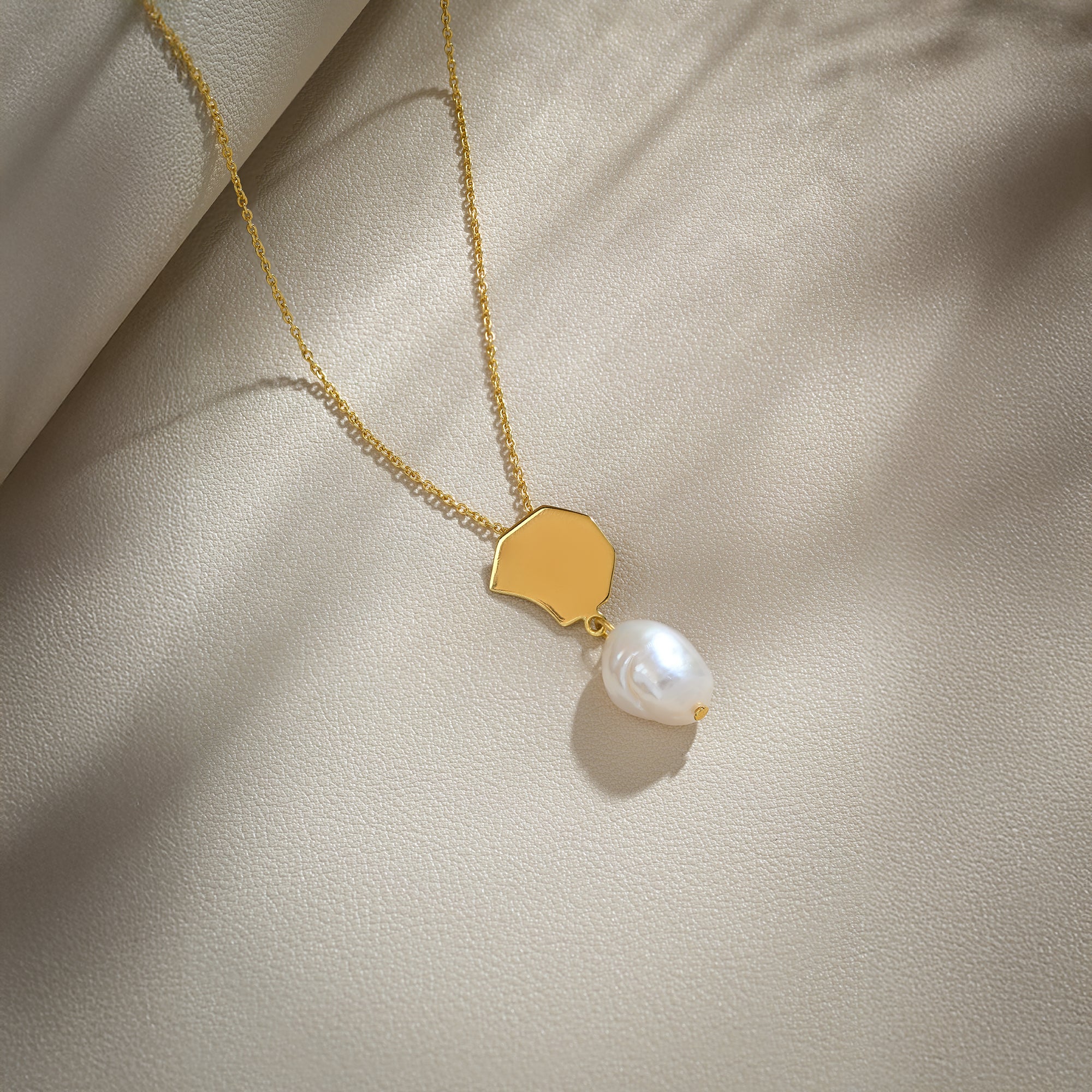 The Maison Pearl Pendant